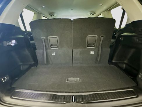 Used 2023 Jeep Grand Cherokee L Limited AWD/4WD image 30