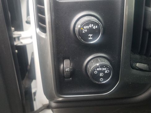 Used 2018 Chevrolet Silverado 1500 LT w/ All Star Edition AWD/4WD image 13