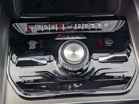 New 2026 Jeep Grand Wagoneer L Summit image 21