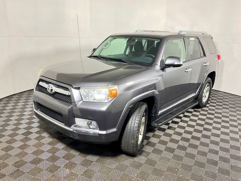 Used 2011 Toyota 4Runner SR5 w/ Convenience Pkg AWD/4WD image 10