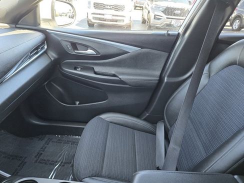 Used 2025 Buick Envista Preferred FWD image 15