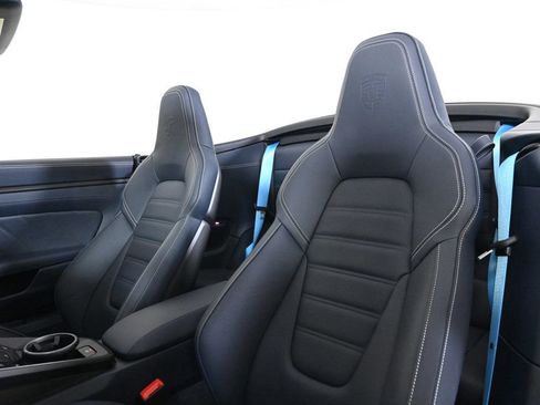 Certified 2025 Porsche 911 Carrera GTS image 5