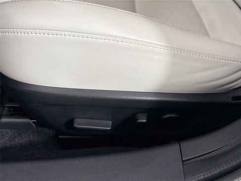 Certified 2024 MAZDA MAZDA3 2.5 Turbo Sedan w/Premium Plus image 32