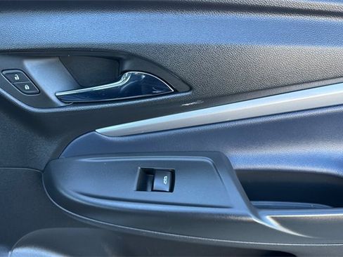 Used 2022 Chevrolet Bolt EUV Premier w/ Sun & Sound Package image 21