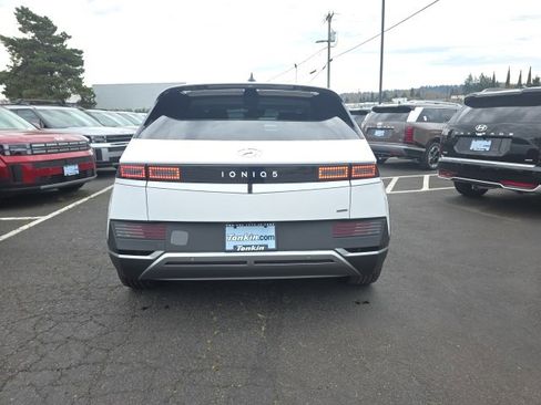 Used 2023 Hyundai Ioniq 5 SEL image 6