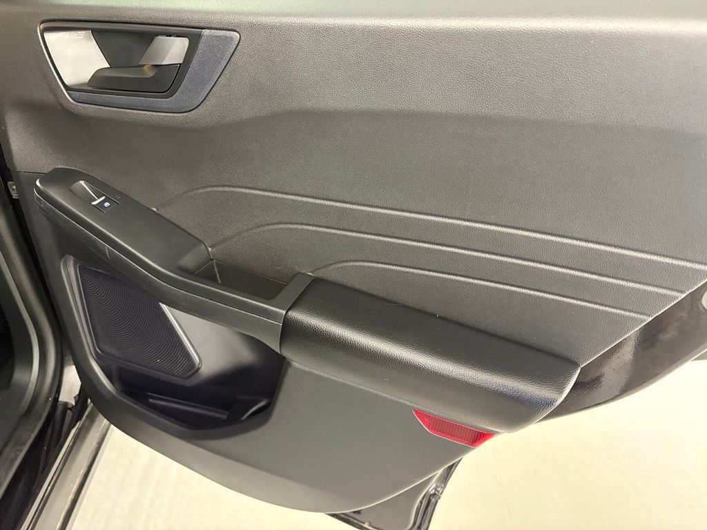 Used 2024 Ford Escape Active FWD image 39