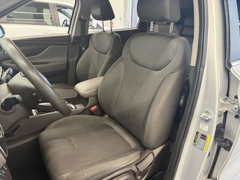 Used 2019 Hyundai Santa Fe SE AWD/4WD image 15