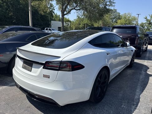 Used 2022 Tesla Model S Plaid AWD/4WD image 3