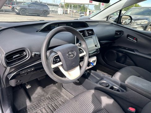 Used 2018 Toyota Prius Two image 34