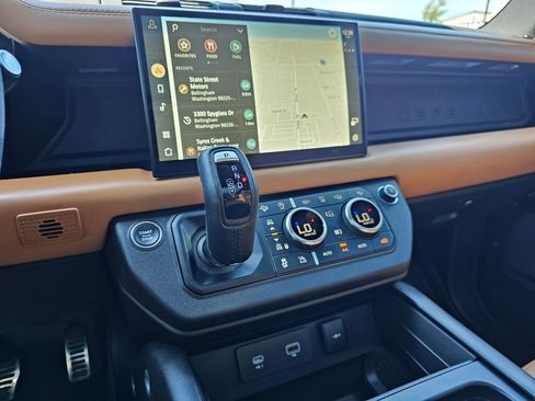 Used 2023 Land Rover Defender 110 V8 image 28