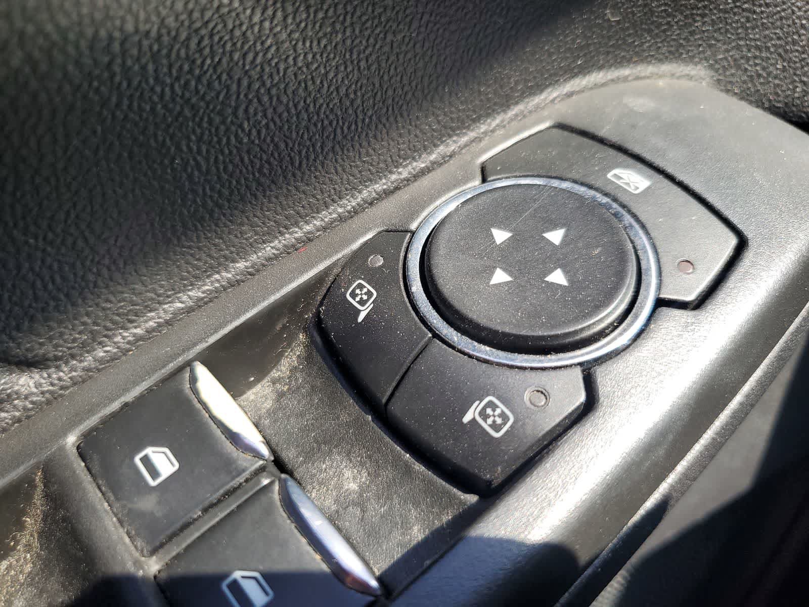 Used 2021 Ford Escape SEL w/ Technology Package FWD image 25