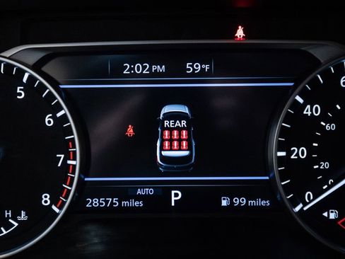 Used 2024 Nissan Pathfinder SV AWD/4WD image 16