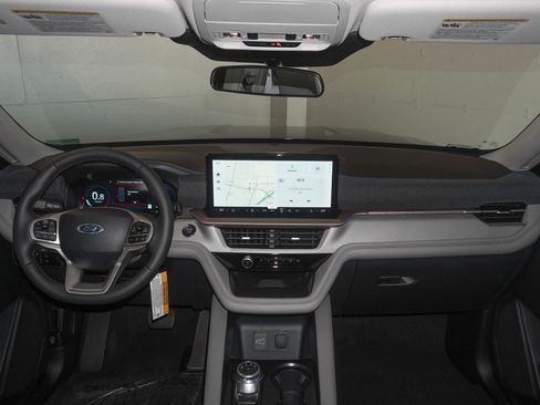 New 2026 Ford Explorer Active w/ Active Comfort Package image 25