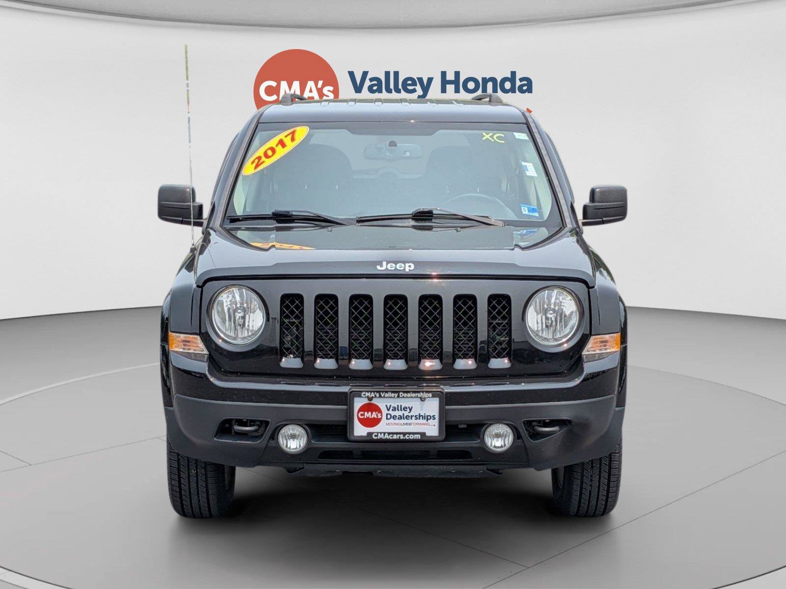 Used 2017 Jeep Patriot Latitude AWD/4WD image 8