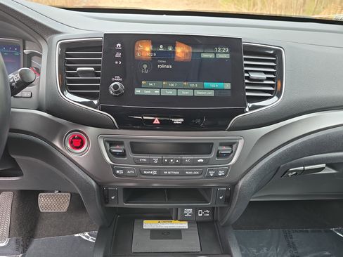 Used 2022 Honda Pilot Special Edition image 19