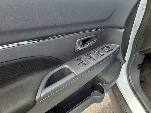 New 2025 Mitsubishi Outlander Sport AWD image 9