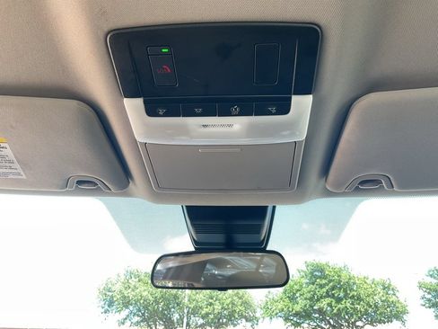 Used 2025 Nissan Altima 2.5 SV FWD image 13