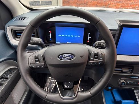 Certified 2025 Ford Maverick XLT w/ Equipment Group 301A image 14