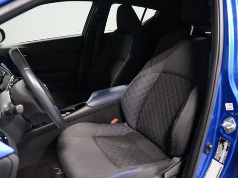Certified 2021 Toyota C-HR XLE FWD image 24