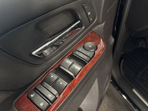 Used 2011 Cadillac Escalade EXT Luxury AWD/4WD image 11