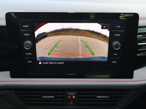 Used 2025 Volkswagen Jetta GLI Autobahn image 26