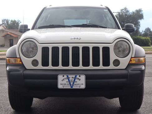 Used 2006 Jeep Liberty Sport AWD/4WD image 13