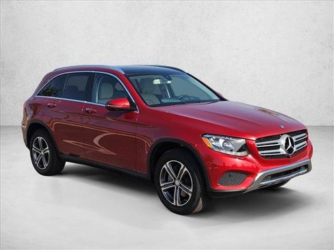 Used 2016 Mercedes-Benz GLC 300 image 3