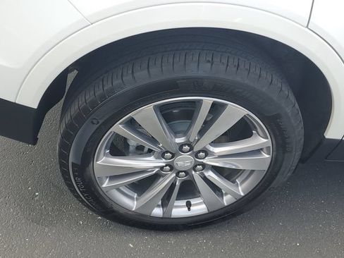 Certified 2024 Cadillac XT5 Premium Luxury w/ LPO, Floor Liner Package AWD/4WD image 6