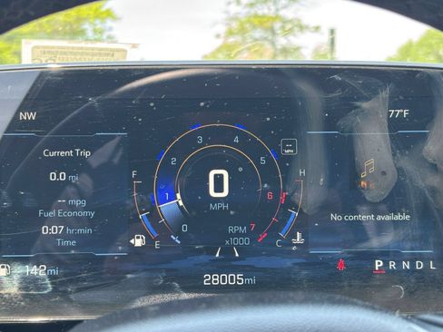 Used 2025 Chevrolet Equinox LT FWD image 39