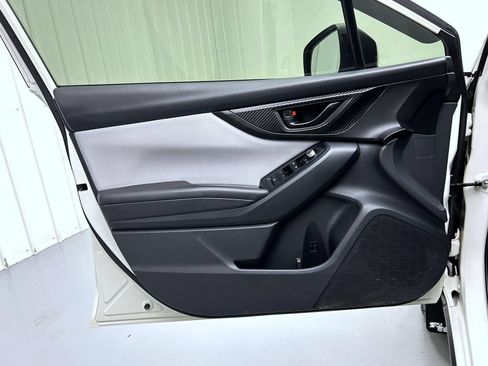 Used 2021 Subaru Crosstrek 2.0i Premium w/ Moonroof Package AWD/4WD image 9