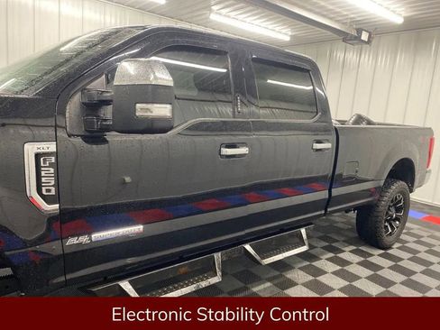 Used 2018 Ford F250 XLT w/ XLT Value Package image 8