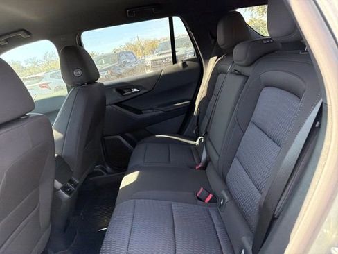 New 2026 Chevrolet Equinox LT image 24