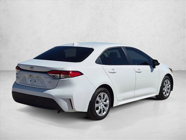 Used 2025 Toyota Corolla LE FWD image 5