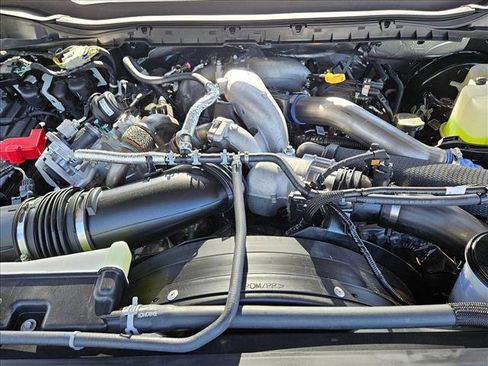 New 2026 Ford F250 XLT w/ FX4 Off-Road Package AWD/4WD image 17