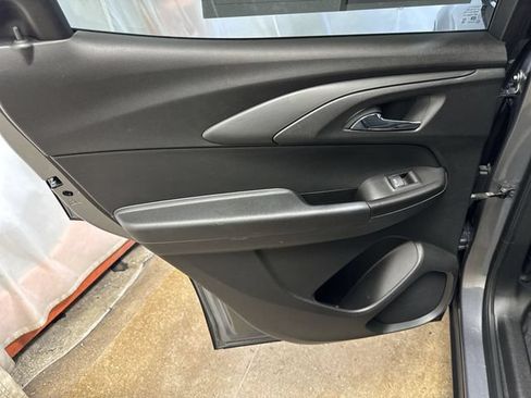 Used 2021 Chevrolet TrailBlazer RS w/ Sun and Liftgate Package FWD image 24