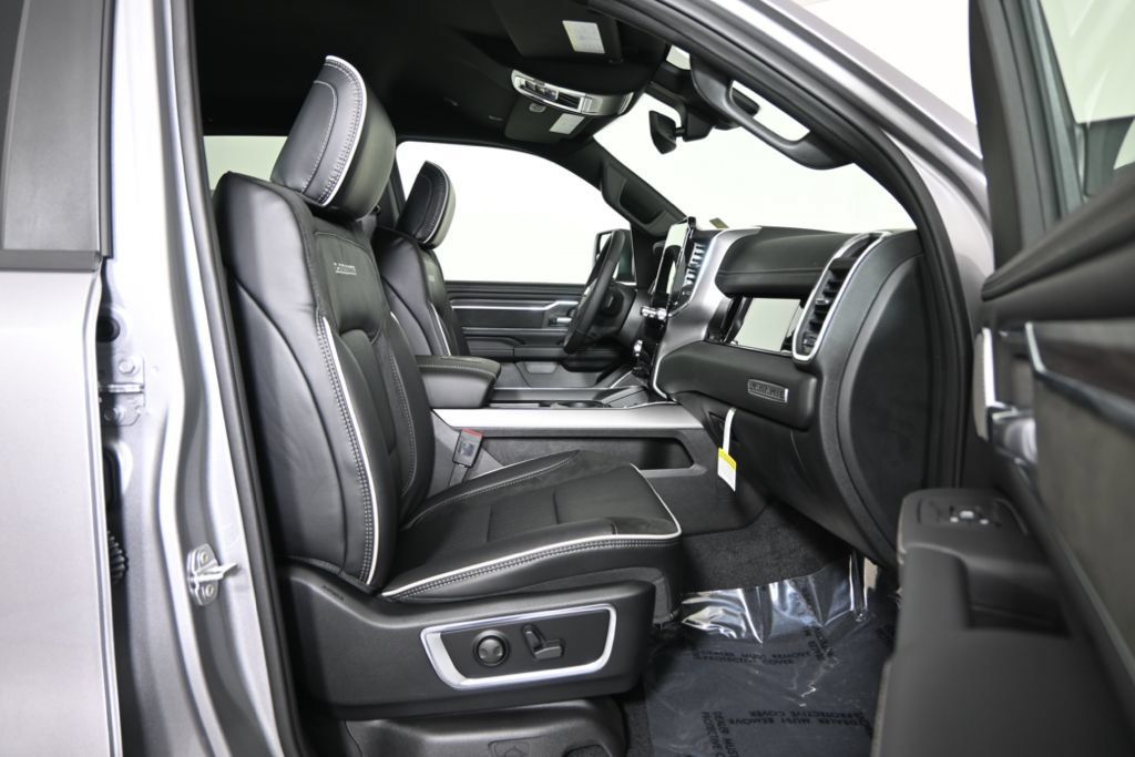 Used 2026 RAM 1500 Laramie w/ Night Edition AWD/4WD image 14