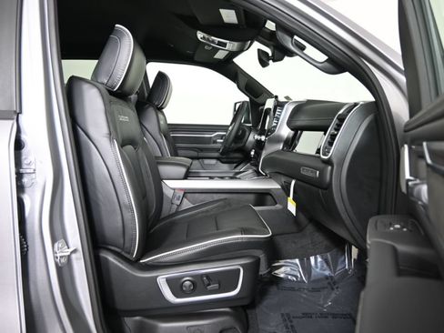 Used 2026 RAM 1500 Laramie w/ Night Edition AWD/4WD image 14