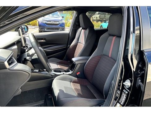 Used 2025 Toyota Corolla SE w/ SE Premium Package AWD/4WD image 25