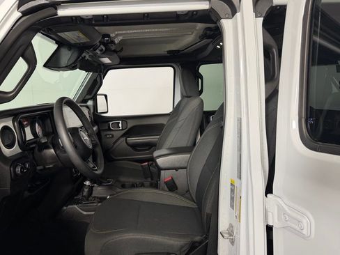 Certified 2025 Jeep Wrangler Sport S image 20