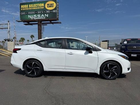New 2025 Nissan Versa SR w/ Trunk Package image 7