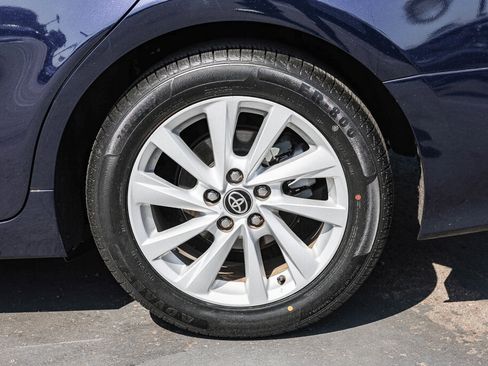 Certified 2022 Toyota Camry LE FWD image 27
