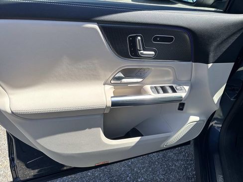 Used 2023 Mercedes-Benz GLA 250 image 19