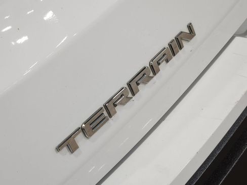 Used 2019 GMC Terrain SLE FWD image 24