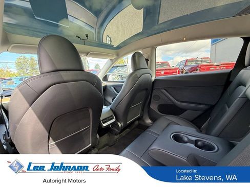Used 2024 Tesla Model Y Long Range AWD/4WD image 15