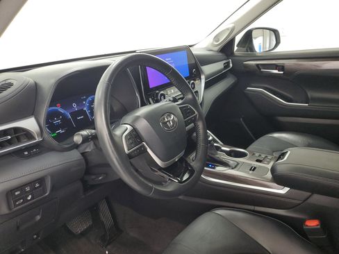 Used 2023 Toyota Highlander Platinum AWD/4WD image 20