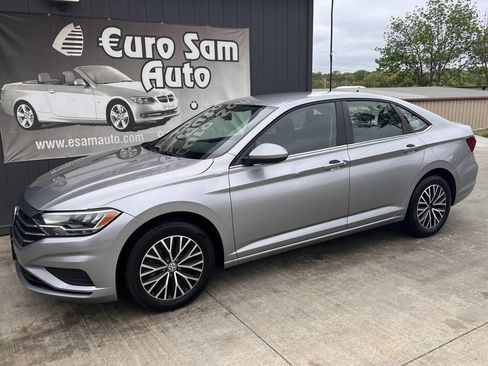 Used 2021 Volkswagen Jetta R-Line FWD image 4