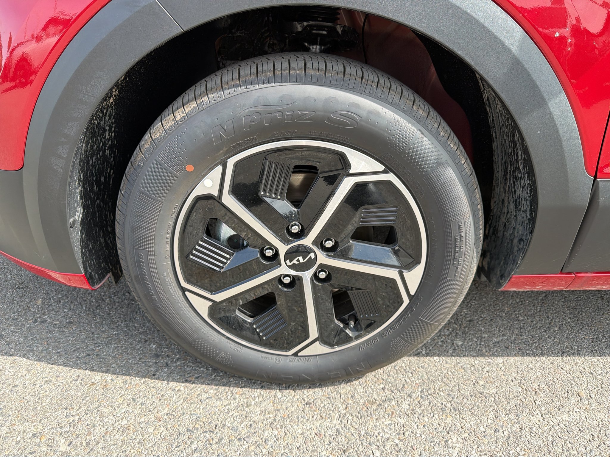 New 2026 Kia Niro EX FWD image 9