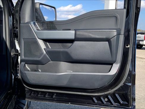 Used 2023 Ford F150 XLT image 21