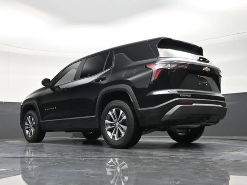 Used 2025 Chevrolet Equinox LT w/ Safety and Technology Package FWD image 23