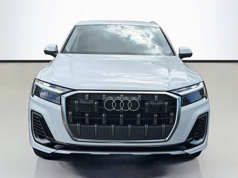 Used 2025 Audi Q7 3.0T Premium image 9